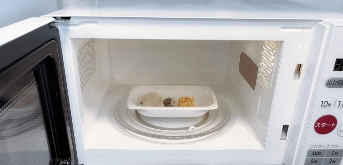 容器のままレンジで加熱簡単に出来立てのおいしさ!!